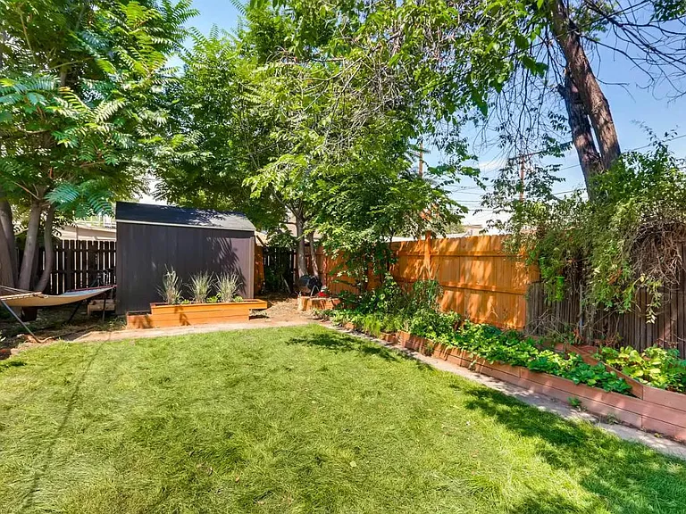 3537 N Franklin St — Photo 26