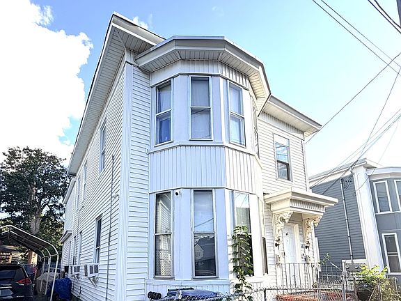 5th image of 61 Pond St