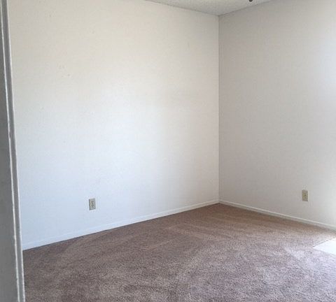 5th image of 5107 W Illinois Ave APT A