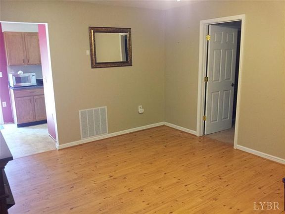2nd image of 454 Gobbler Hill Ln