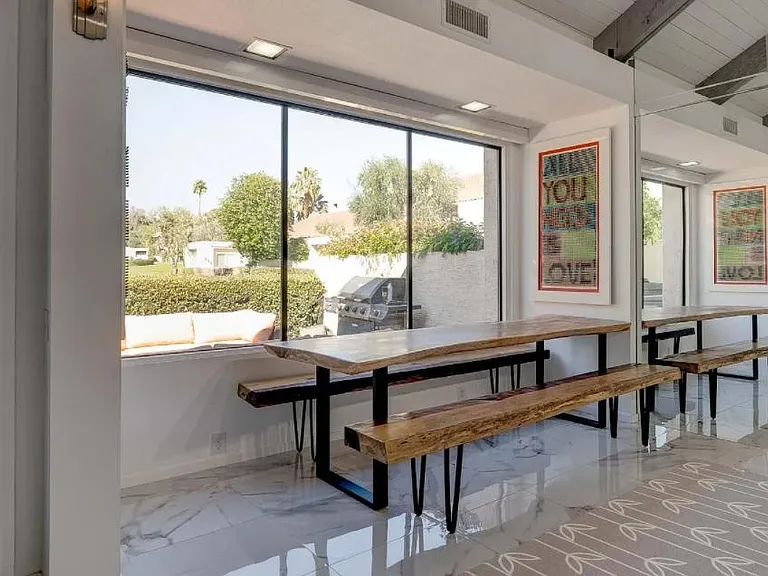 135 Desert West Dr — Photo 17