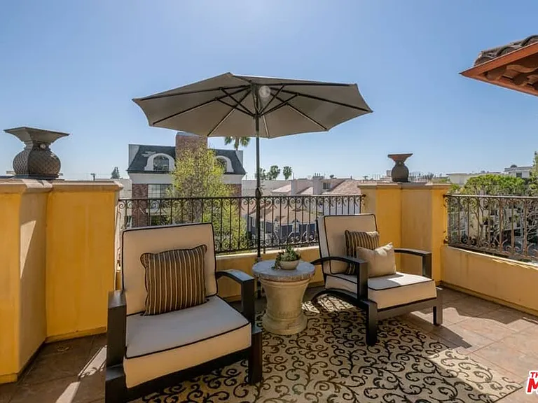 10617 Eastborne Ave #Penthouse 2 — Photo 11
