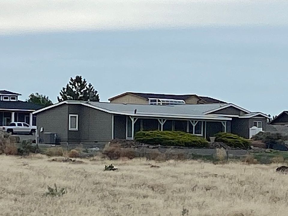 2nd image of 705 Ross Ct SW