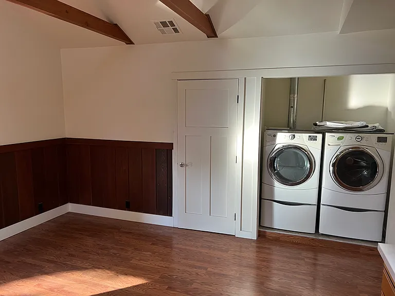 51 Lusherm Ct — Photo 5