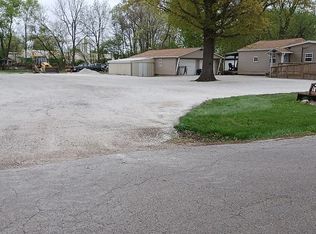 3850 E Hickory St, Decatur, IL 62526