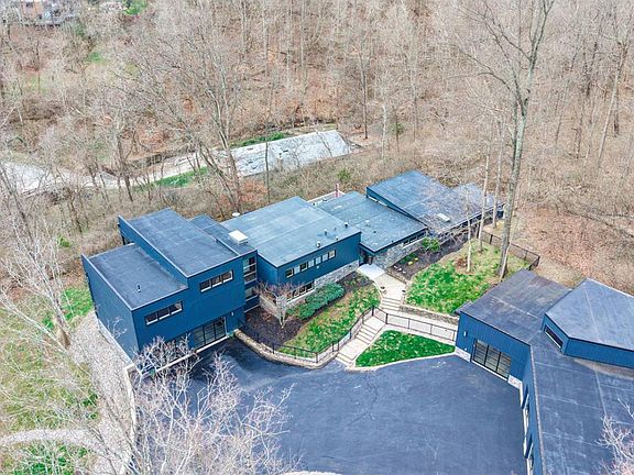 2nd image of 311 Ritchie Ave