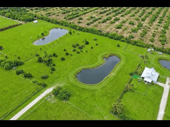 6430 69th St, Vero Beach, FL 32967