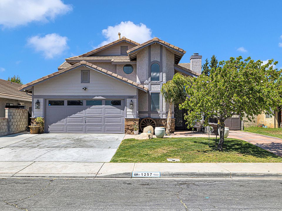 1st image of 1257 W Avenue H4