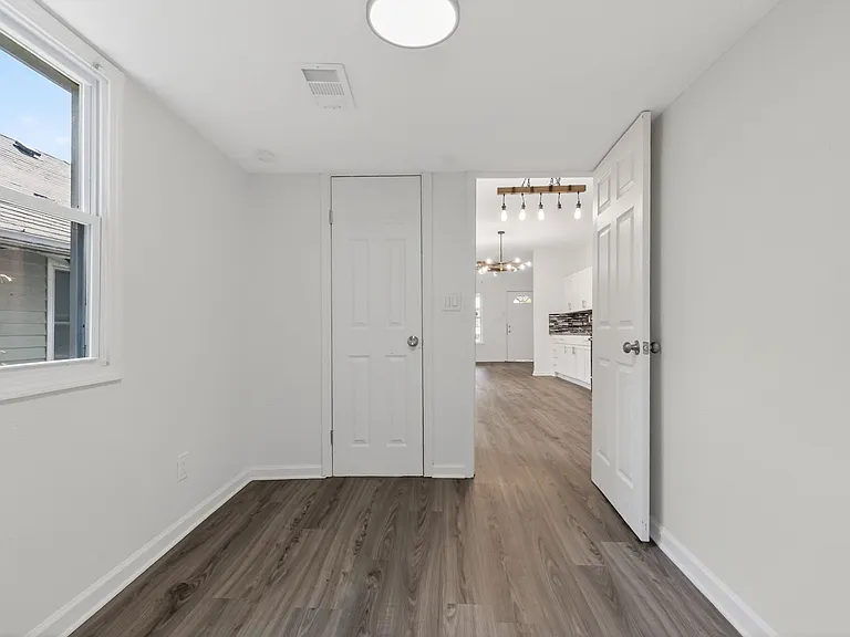 4617 S Benton Ave — Photo 22