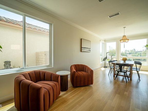 4th image of 2802 Golf Villa Way
