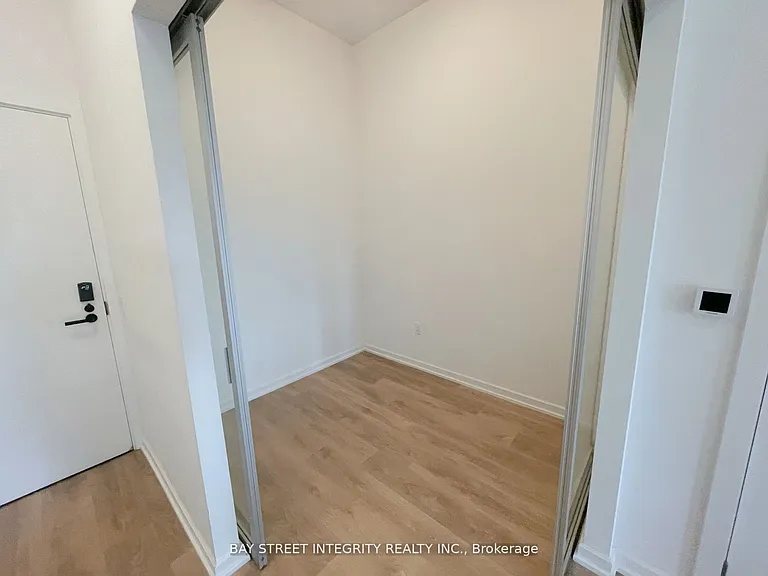 1285 Dupont St #308 — Photo 9