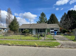 16024 6th Ave NE, Seattle, WA