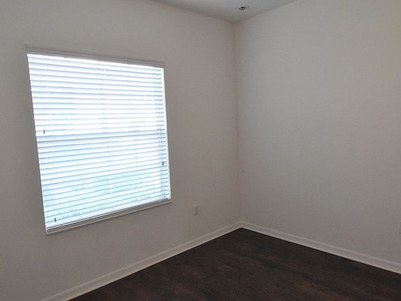 5th image of 2687 River Landing Dr
