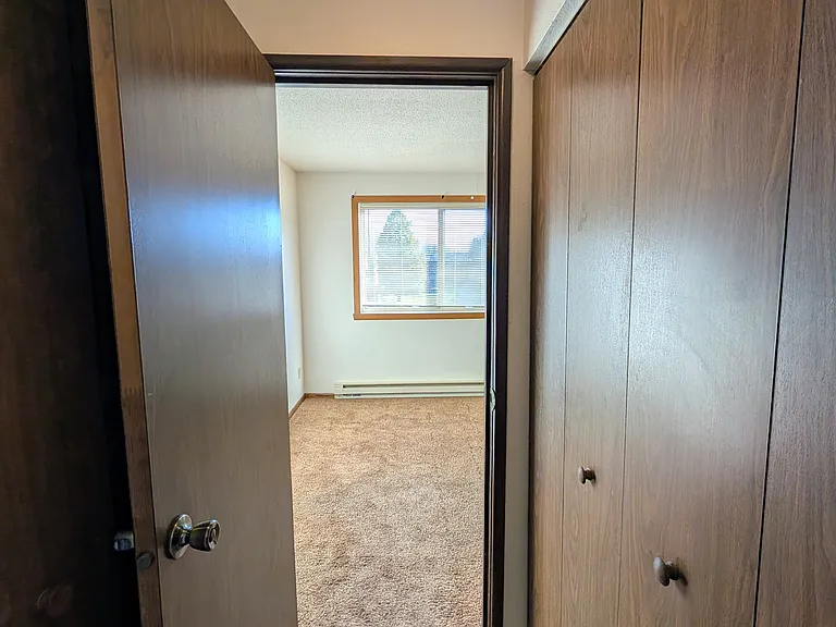 Southview Apartments — Photo 22