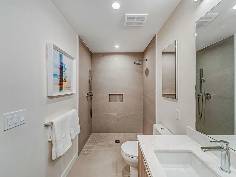 1257 N Detroit St #302 — Photo 28