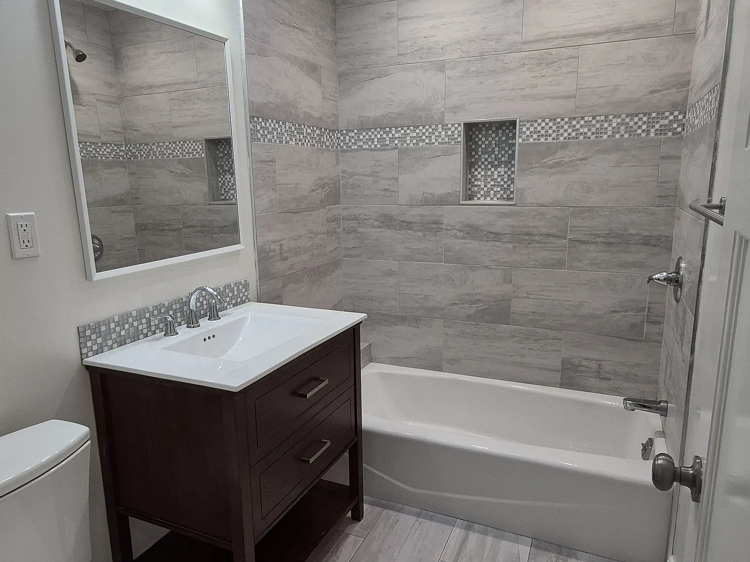 63 Riverton Dr — Photo 4