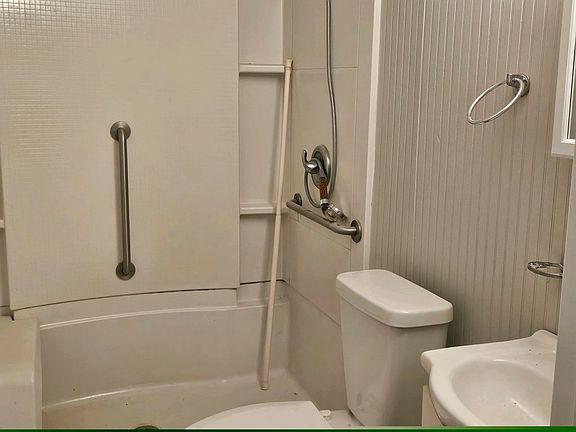 5th image of 807 Zimmerman St