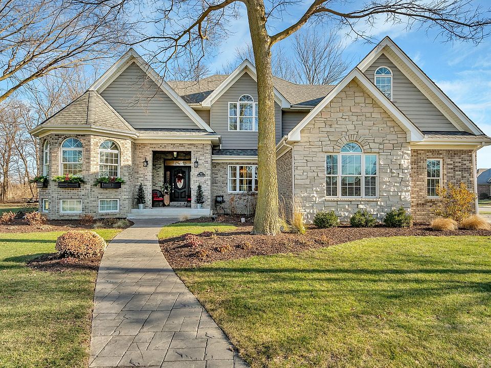 1st image of 1013 Wooded Crest Dr