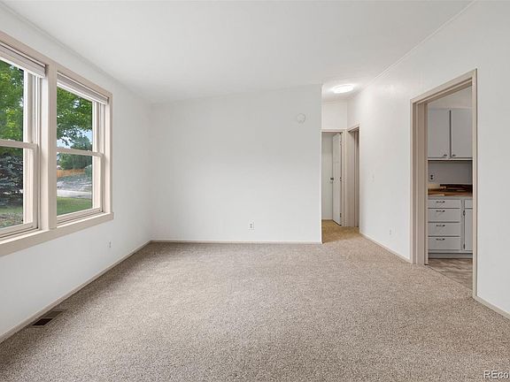4th image of 8646 S Carr Street