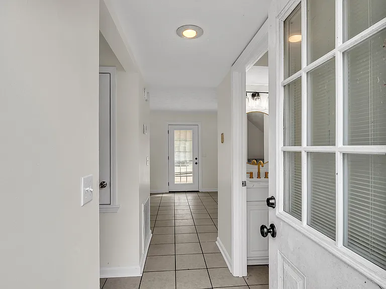 1056 N Montgomery St #B-2 — Photo 17