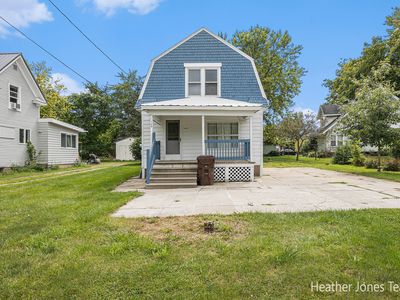 125 Miller St, Ionia, MI, 48846