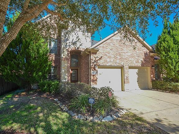 2nd image of 3906 Jade Cove Ln