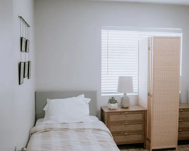 Beautifully Designed 3-bedroom 2-bathroom Home — Photo 30