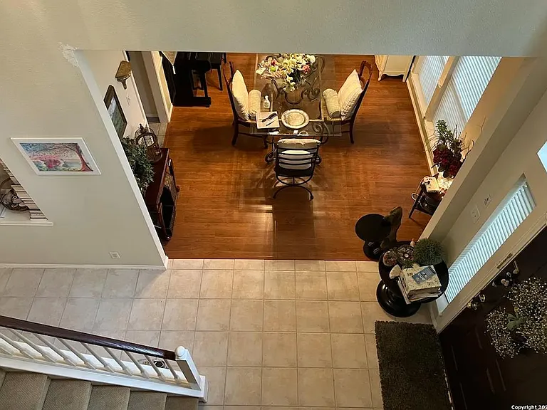 Belclaire — Photo 14