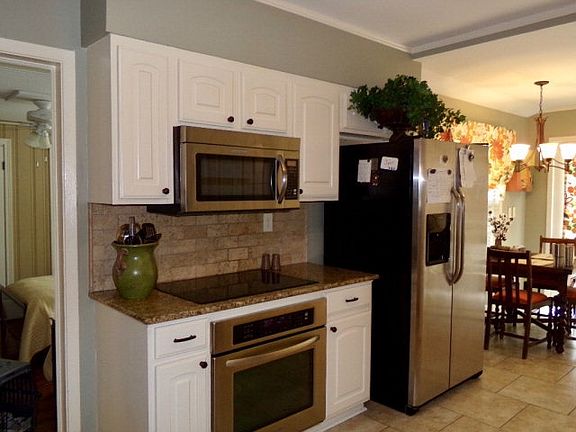 2nd image of 1171 Cloverdale Dr