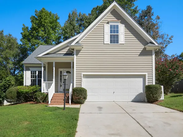2708 Upper Dry Falls Ct, Raleigh, NC 27603