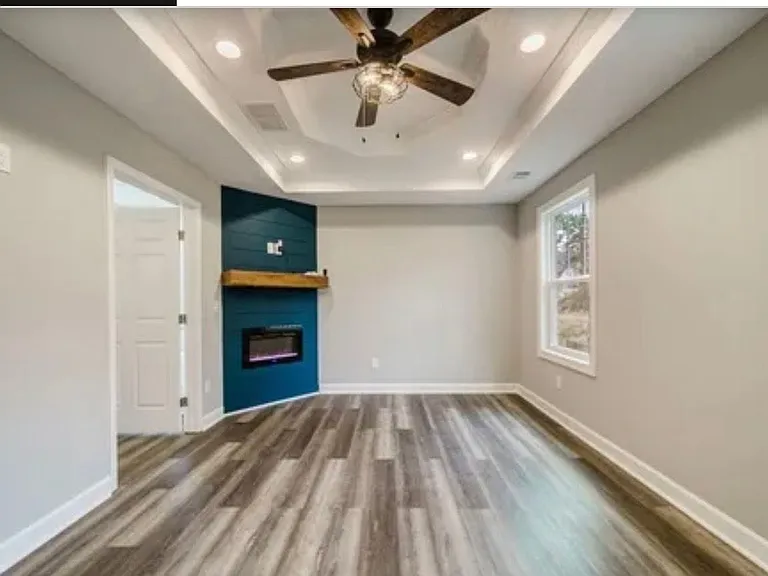 Lily Dr — Photo 15