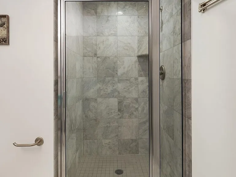 1737 Chestnut St #701 — Photo 22