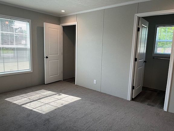 5th image of 1811 Fenway Dr #163