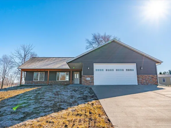 400 Mourning Dove Ct, Arena, WI 53503