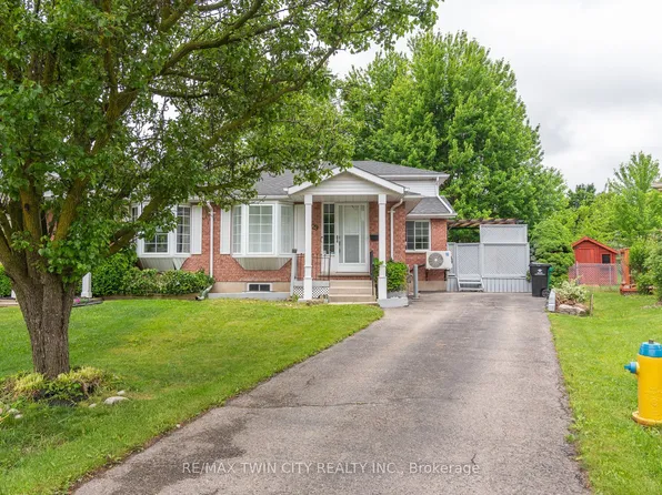 629 B Settlersfield Ct, Waterloo, ON N2T 2K6