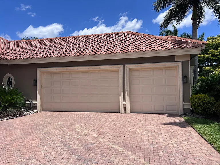 3 car garage
