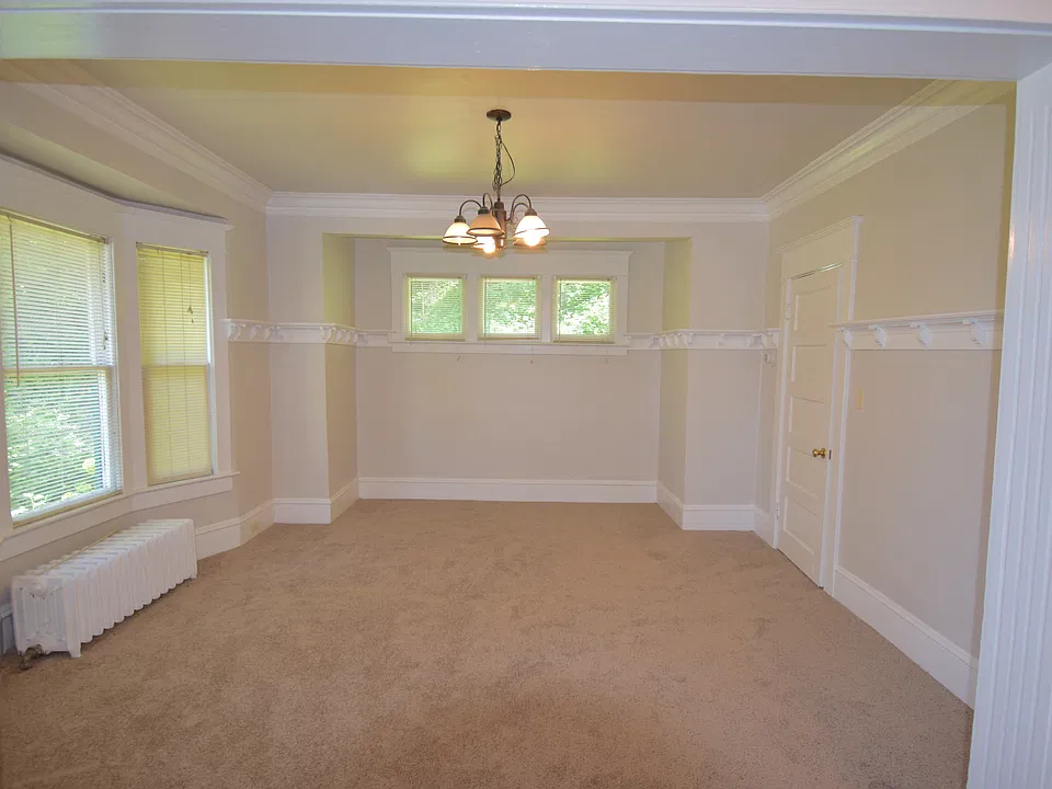 1338 Lakeview Blvd E #1