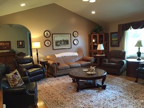 4th image of 5755 Selkirk Dr