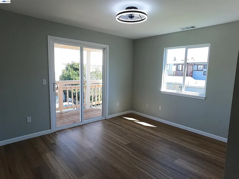 722 Foothill Blvd — Photo 8