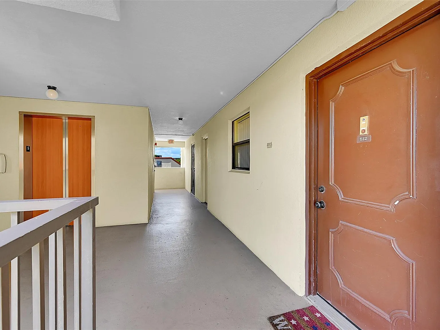 1 bed, 1.5 bath, 810 sqft, $1,850 — Photo 3