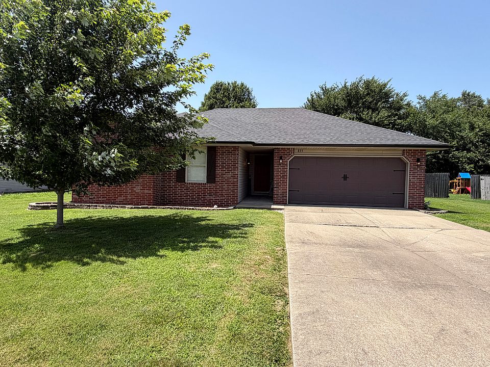1st image of 835 S Natalie Avenue
