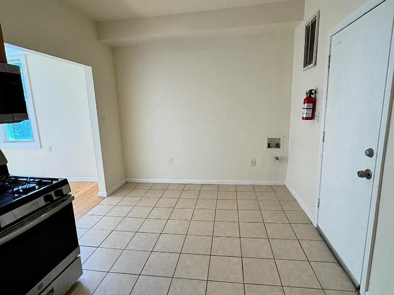 59 Brenner St #1 — Photo 8