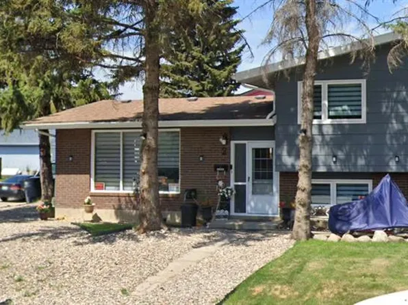 2 McDougall CRESCENT, Saskatoon, SK S7L 5C1