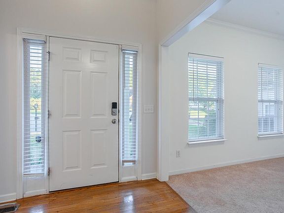 3rd image of 5528 Crooked Creek Dr