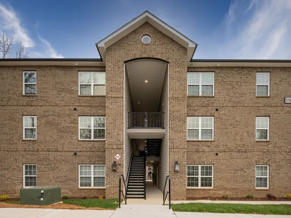 Stella's Place Apartments