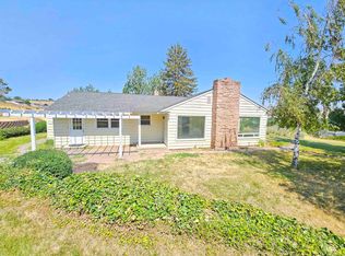 1337 Peaslee Ave, Clarkston, WA 99403