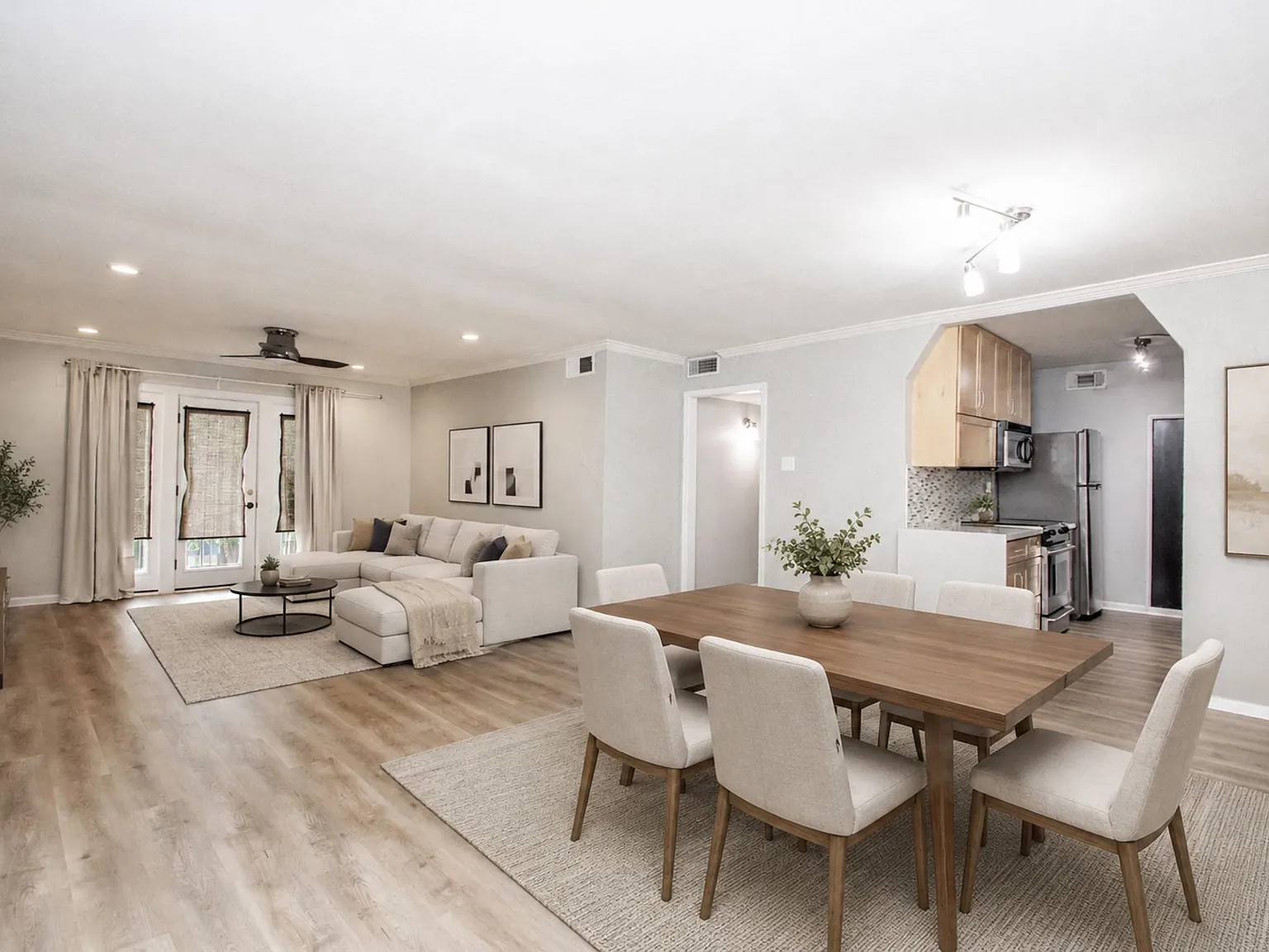 2 bed, 2.0 bath, 1306 sqft, $1,800 — Photo 1