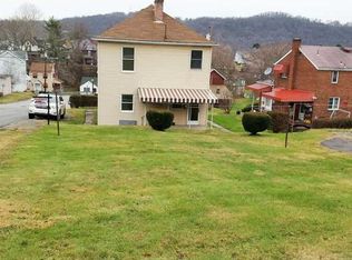 925 7th Ave, Elizabeth, PA 15037