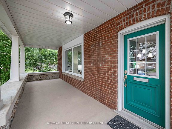 5th image of 3569 Cawthra Rd
