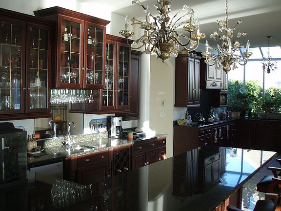    Great Room Wet Bar